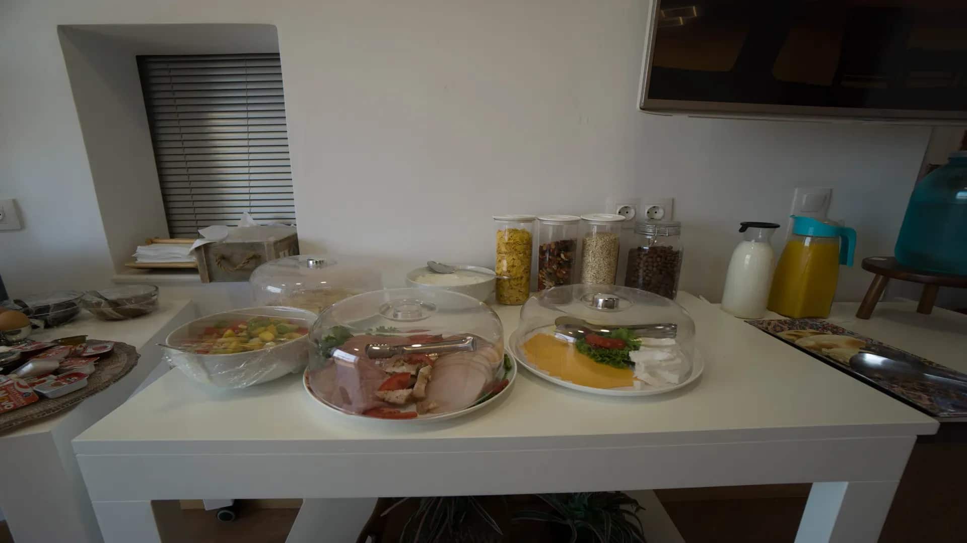Breakfast at House of Europe — photograph 5