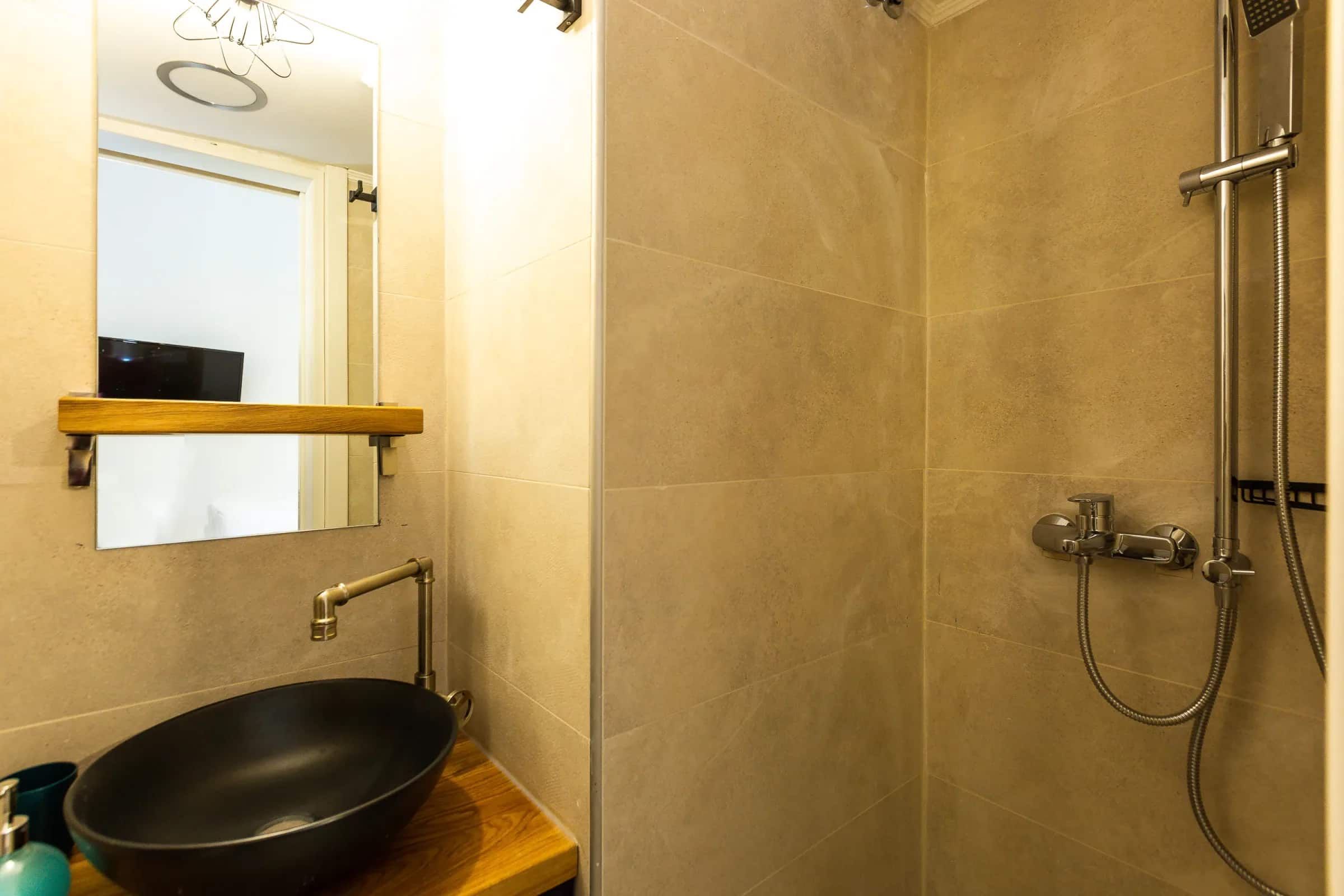 Standard Room - Phos at Ink Hotels — photograph 7
