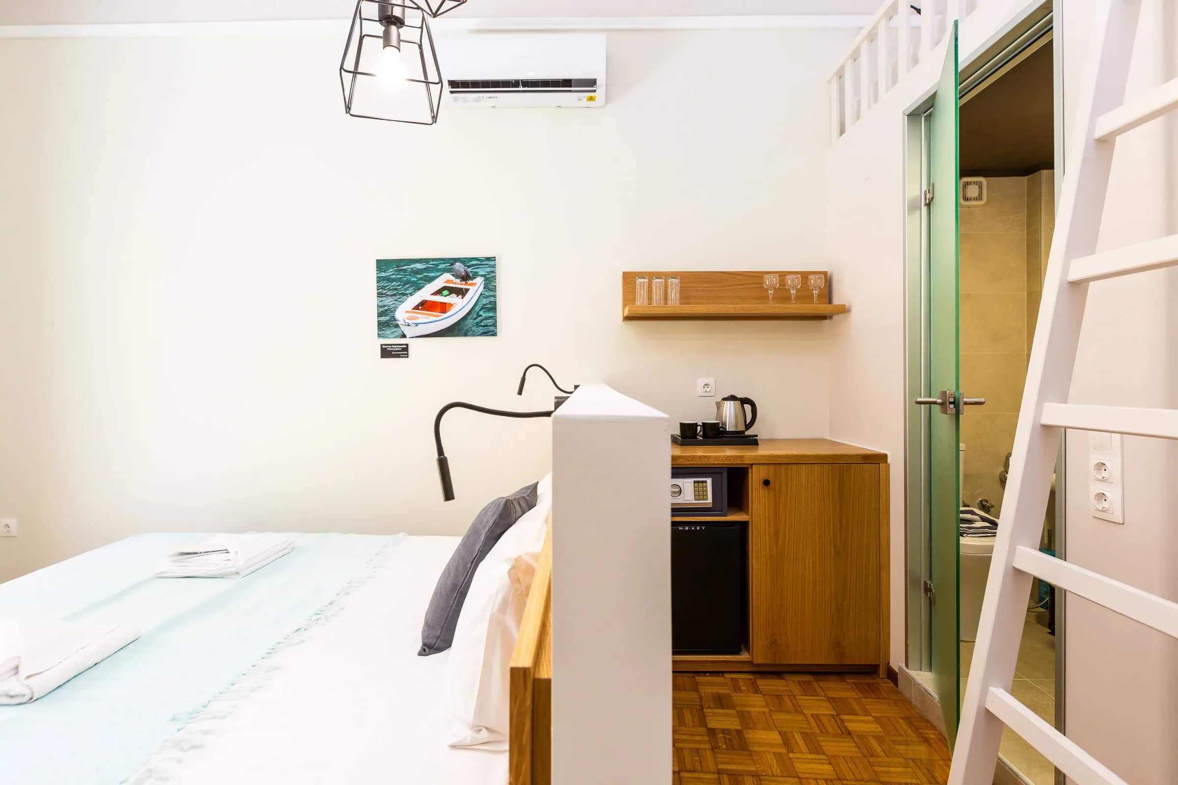 Superior Room With Balcony - Phos at Ink Hotels — photograph 4