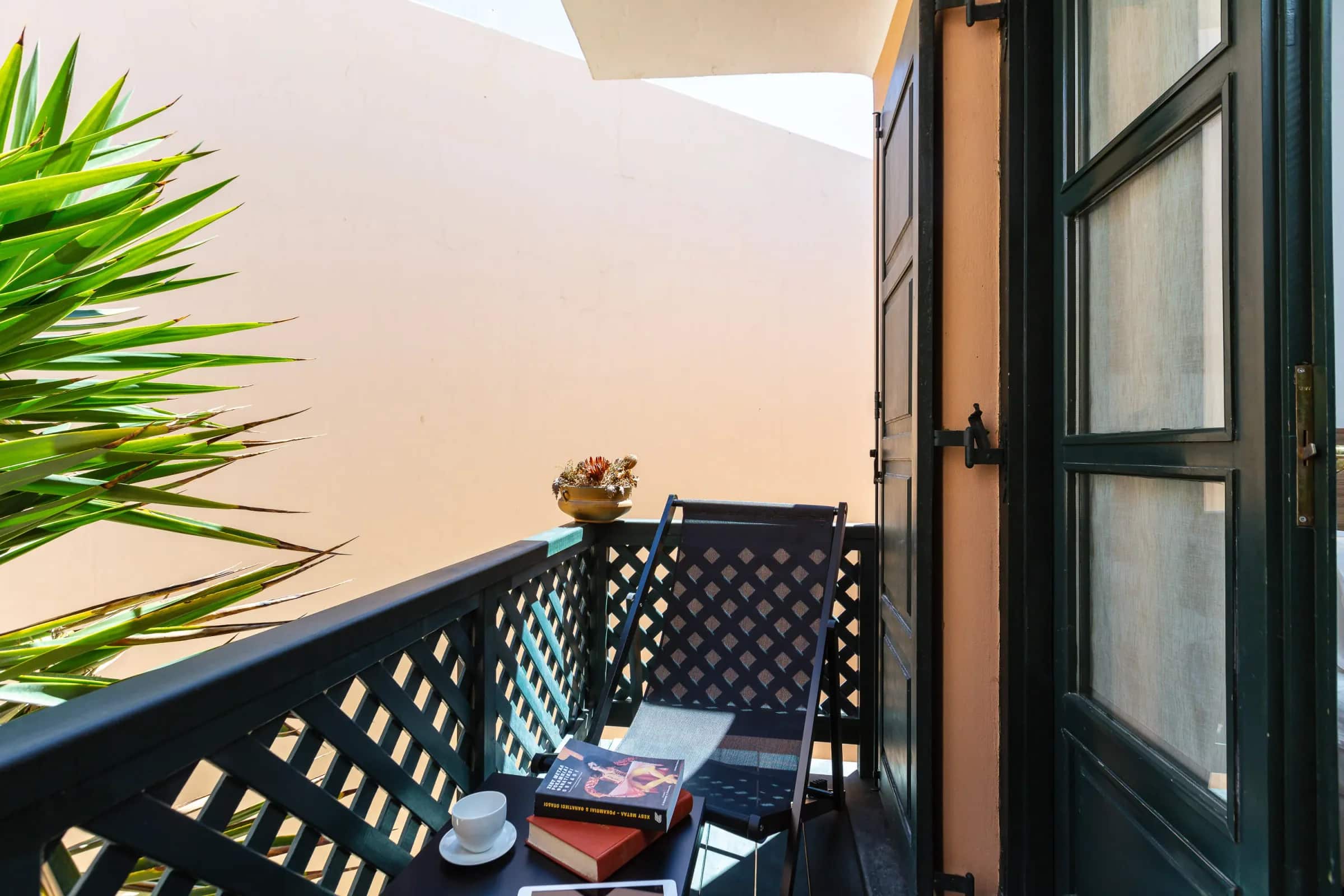 Standard Room With Balcony - House of Europe at Ink Hotels — photograph 7