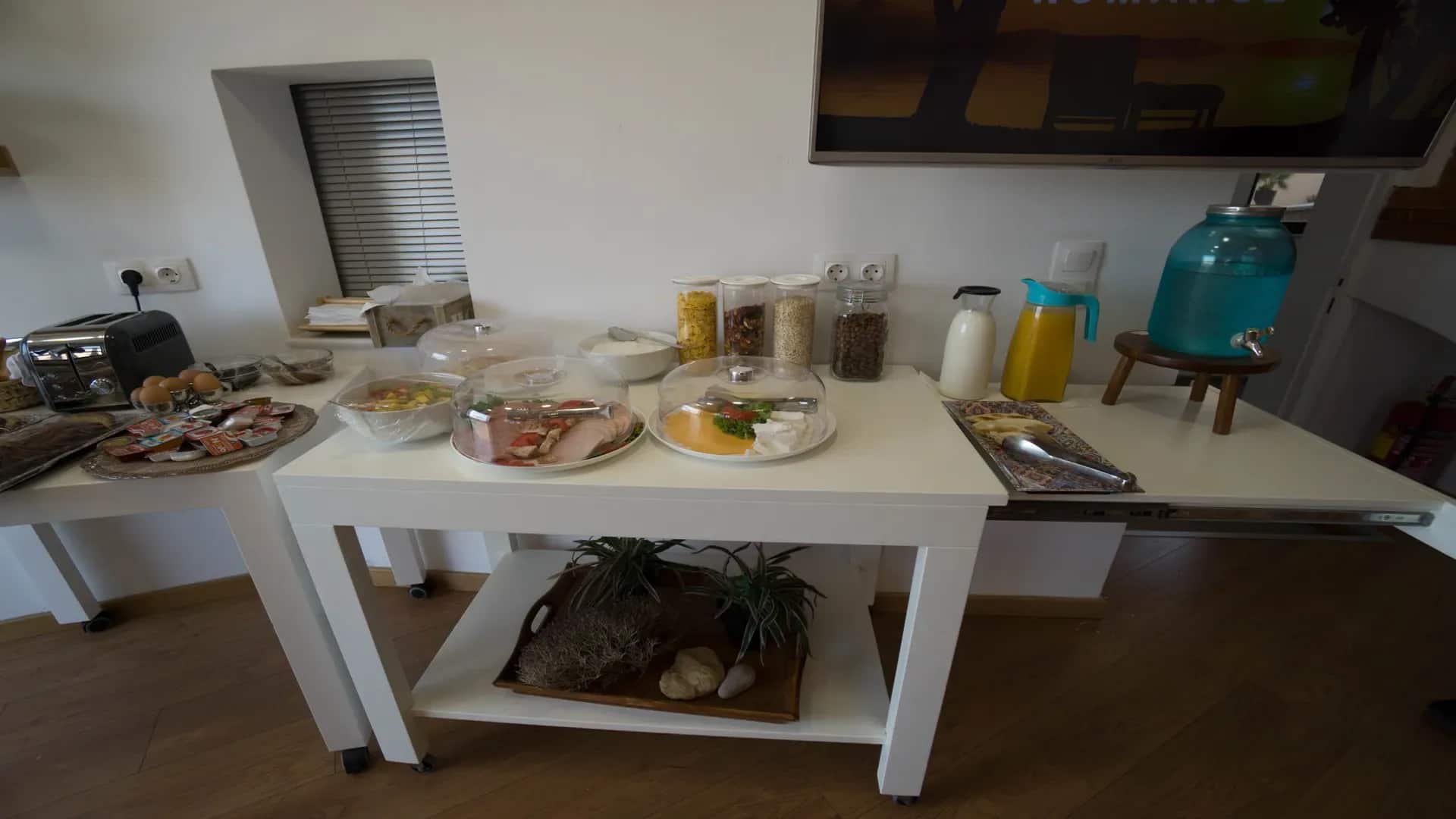 Breakfast at House of Europe — photograph 6