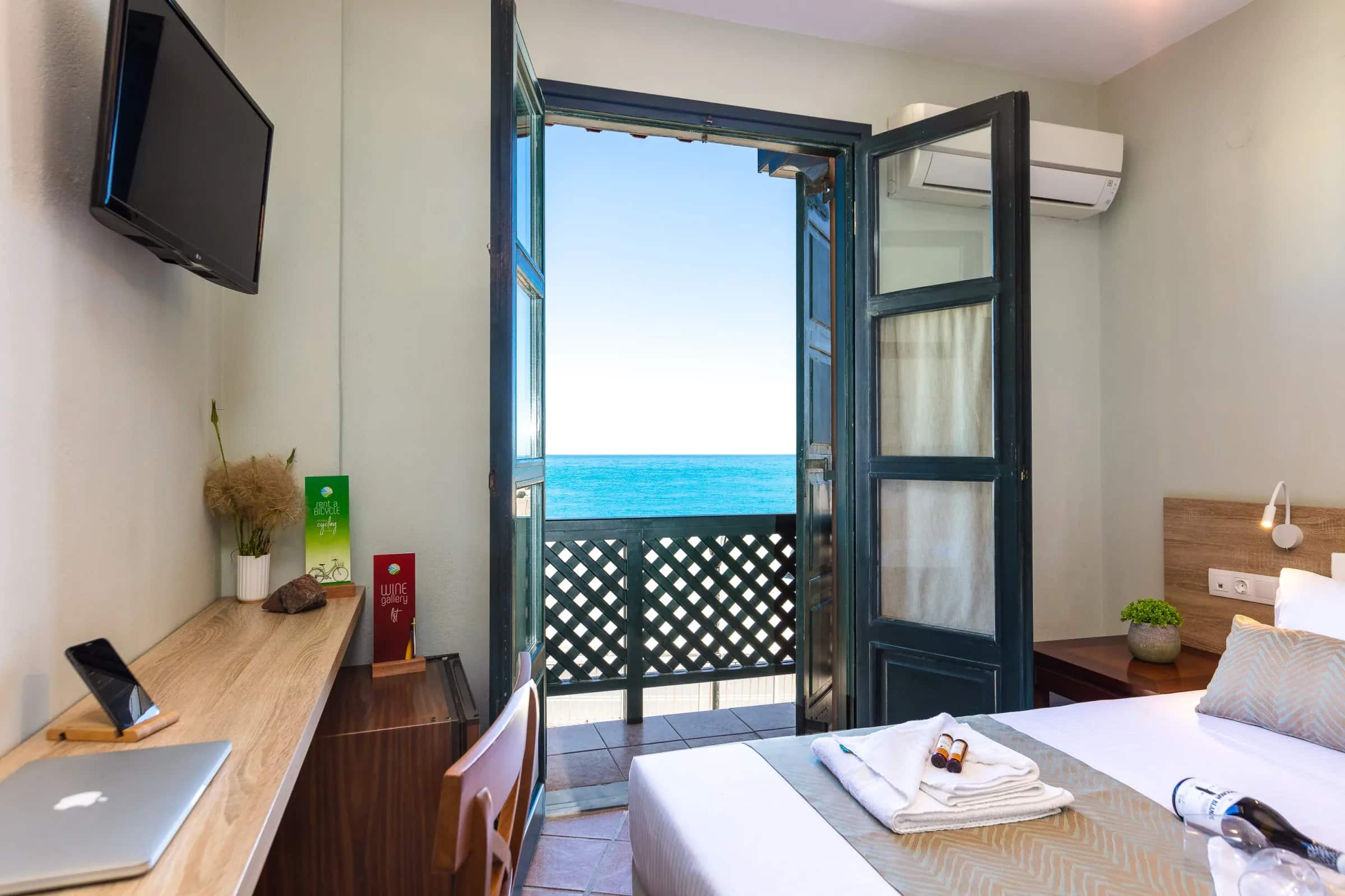 Ink Hotels, Rethymno — the houses and the old town