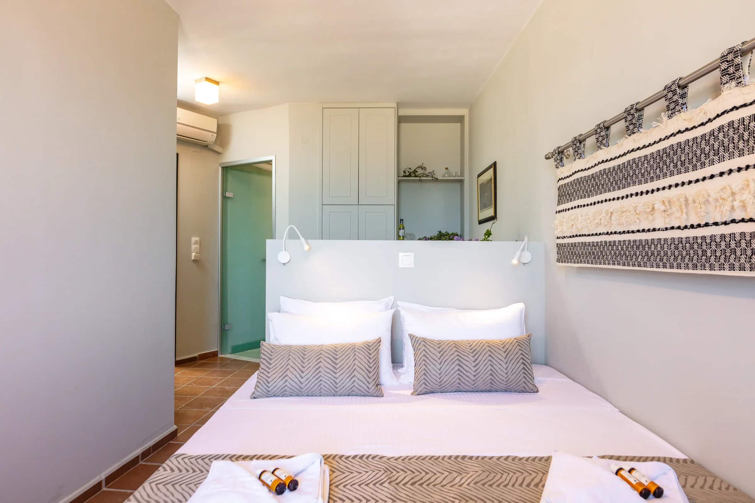 Standard Room With Sea View - House of Europe at Ink Hotels — photograph 3