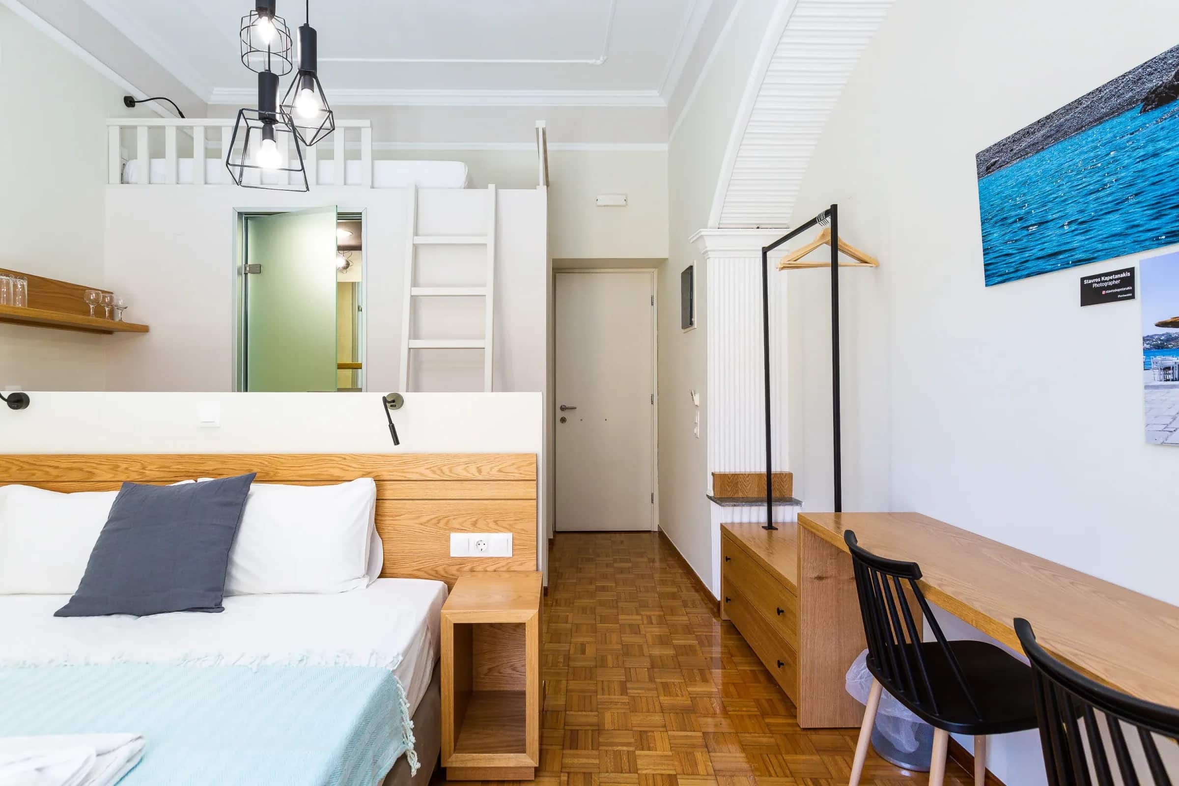 Superior Room With Balcony - Phos at Ink Hotels — photograph 3