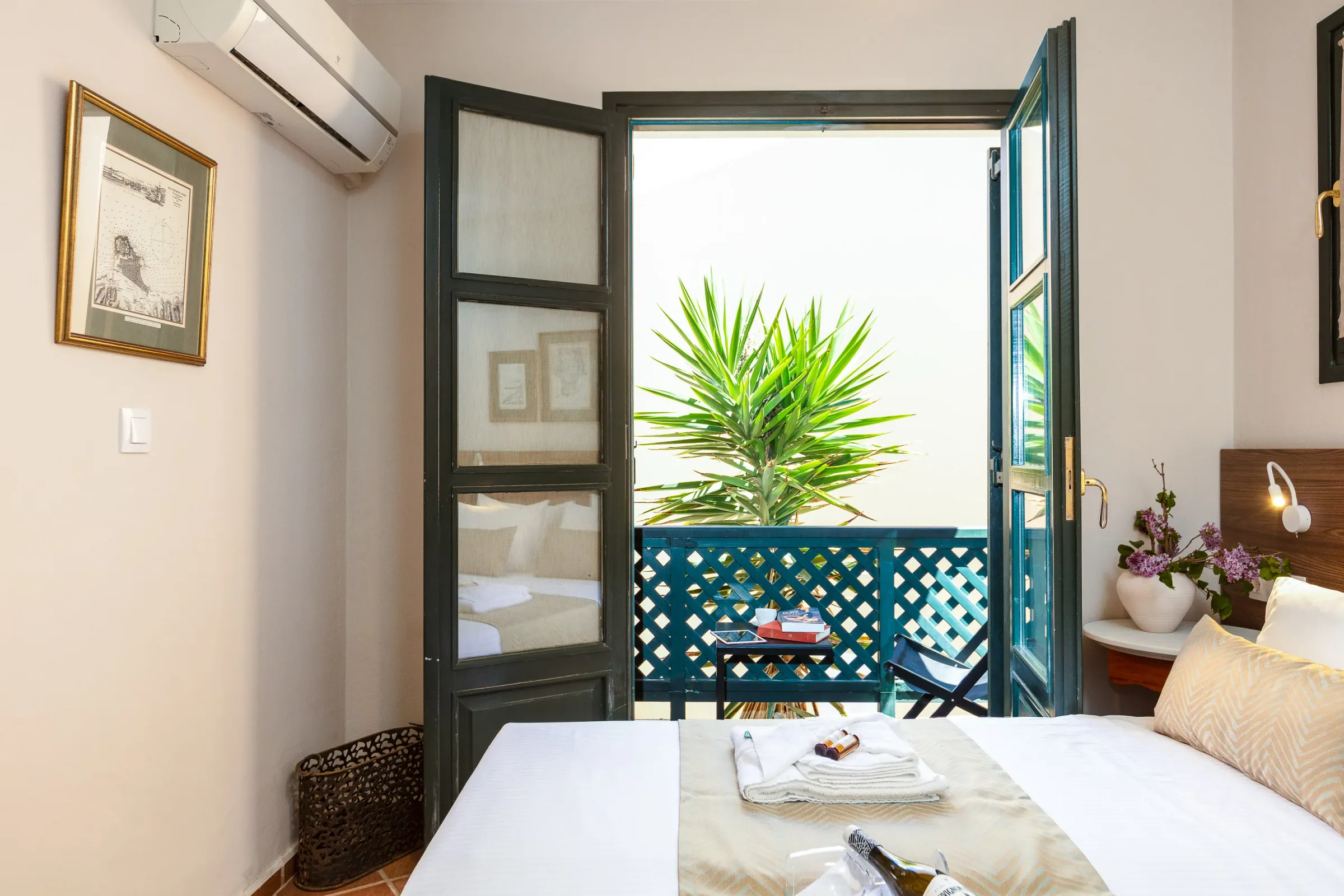 Standard Room With Balcony - House of Europe at Ink Hotels